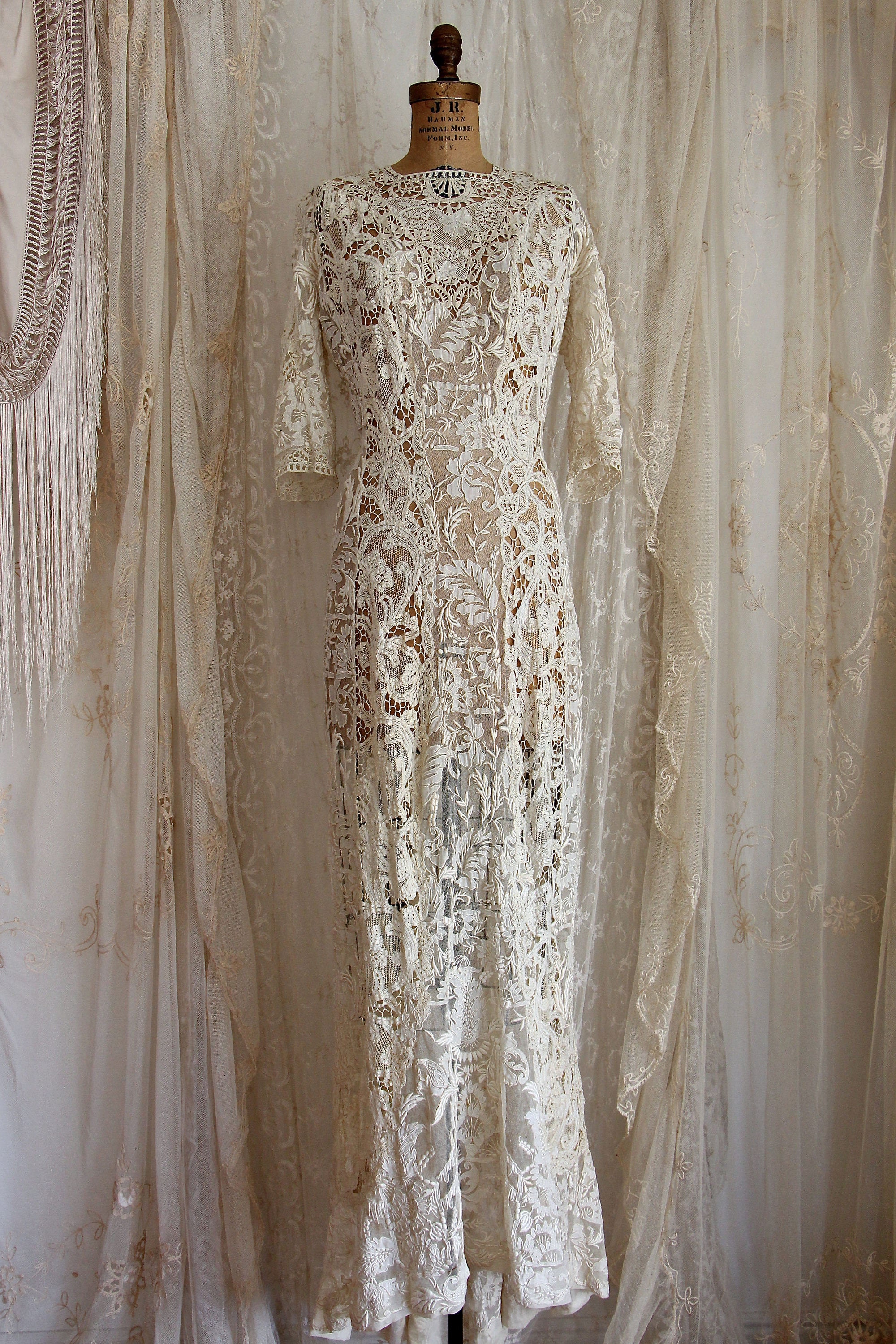 antique wedding dress lace