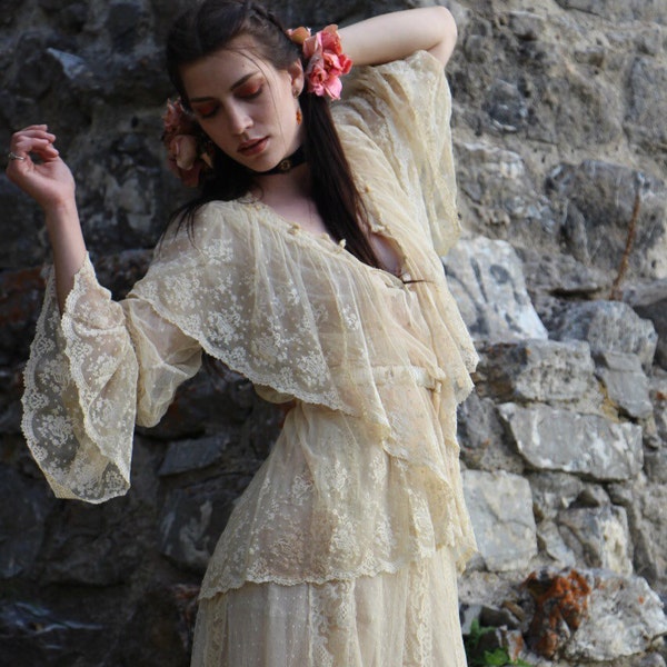 Antique Chantilly Lace Wedding Dress / 2 pc Wedding Dress / Lace Top / Lace Skirt / size Medium