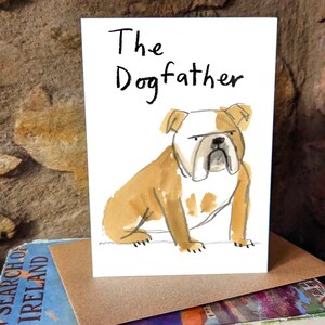 Tarjeta de felicitación para el Día del Padre con un bulldog y su perro Dogfather