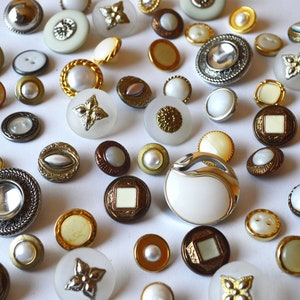 57 pieces 70s vintage white button collection pack / 70s decorative blazer and suit white buttons / 57 pieces one pack pearl buttons craft