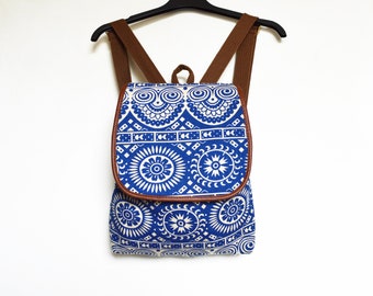 Vintage medium size blue bohemian sun moon fish print canvas backpack / retro 90s natural small backpack / blue sun moon pattern bag 90s