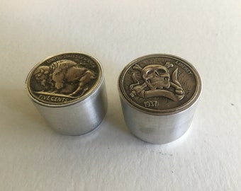 Buffalo nickel and skull guitar knobs. Please read full description.