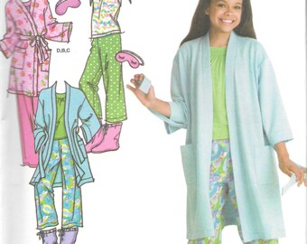 Simplicity That's So Raven Pattern 3988 NIGHTWEAR Girls Plus Sizes 8 1/2 - 16 1/2