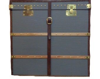 Trunk Face Wall Hanging TRIANON