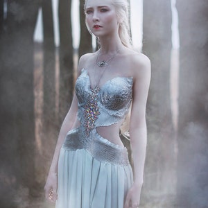 Fantasy Kostüm Drachen Drachen Rüstung Cosplay Märchen Hochzeit Waage-BH Festival Abnutzung Brennender Mann Fairygoth