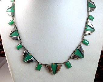 Mid Century Modern Carved Green Glass Triangle Choker Necklace