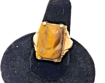 Men&#39;s Antique Carved Tigers Eye Intaglio 10K Yellow Gold Ring