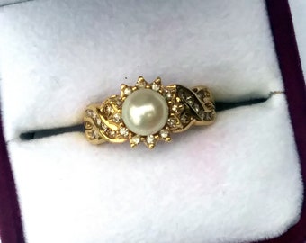 Vintage Estate Pearl Diamond & 14k Yellow Gold, Right Hand, Cocktail, Statement Ring