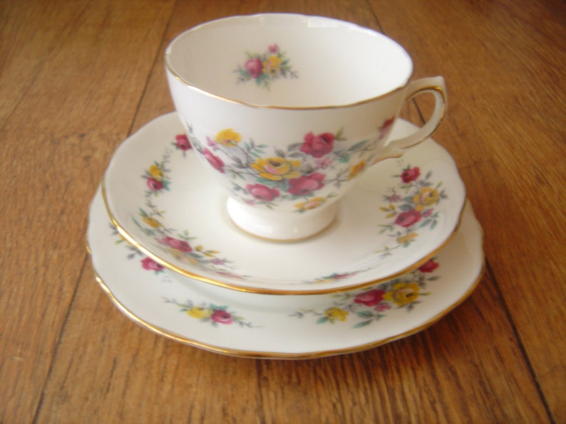 Cup Saucer and Side Plate Trio Made in England Vintage,VGC. Crown Royal Bone China 3 Piece Set