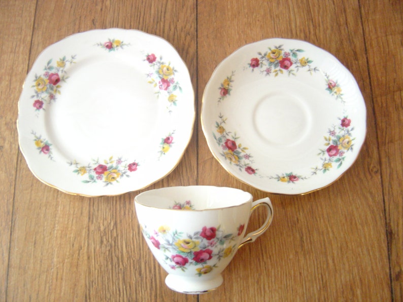 Cup Saucer and Side Plate Trio Made in England Vintage,VGC. Crown Royal Bone China 3 Piece Set