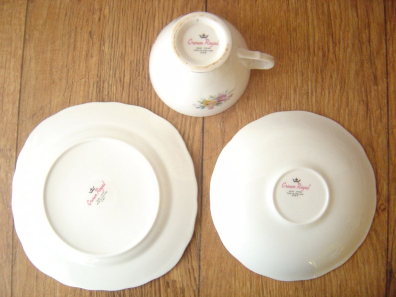 Cup Saucer and Side Plate Trio Made in England Vintage,VGC. Crown Royal Bone China 3 Piece Set