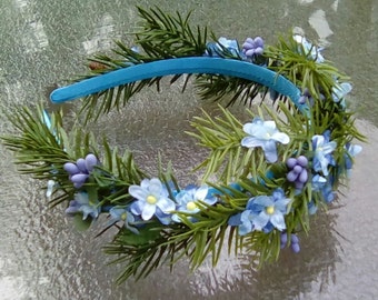 Evergreen Crown with Blue Flowers, Christmas Fir Crown, Winter Holiday Headband, Christmas Headpiece, Fir Garland, Winter Wedding Headpiece