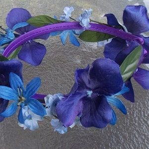 Woodsy Purple and Blue Fairy Flower Garland Crown with Leaves, Forest Fairy Headpiece, Hydrangea Headband, Blue Festival Floral Crown D20 image 2
