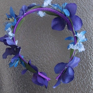 Woodsy Purple and Blue Fairy Flower Garland Crown with Leaves, Forest Fairy Headpiece, Hydrangea Headband, Blue Festival Floral Crown D20 image 4