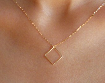 Quadratische Charm Halskette • 14K Gold Filled • Einfache Gold Halskette • Kleine Quadratische Halskette • Geometrischer Schmuck • Geschenke für Sie