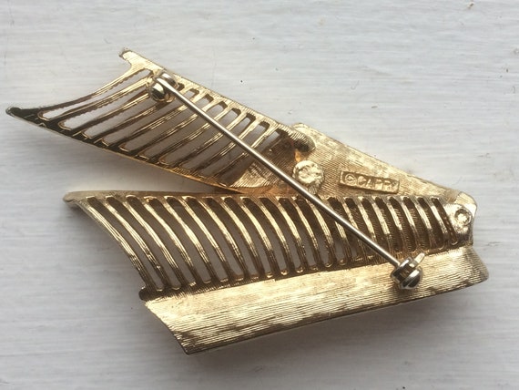 Modernist Brooch, Mid Century Pin, Gold Tone  Str… - image 5