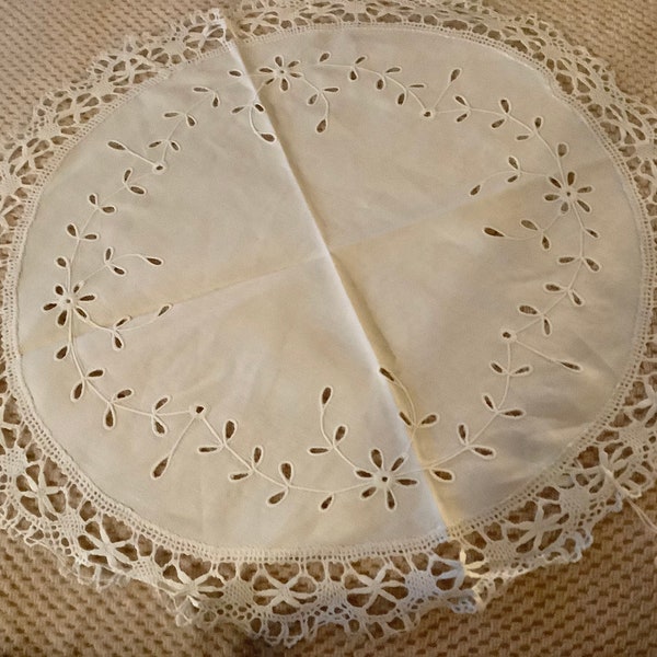 Vintage English cotton linen and crochet lace small round table topper