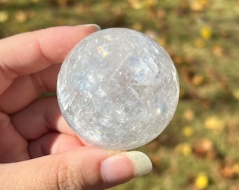 Optische calciet bol met regenbogen / 50mm