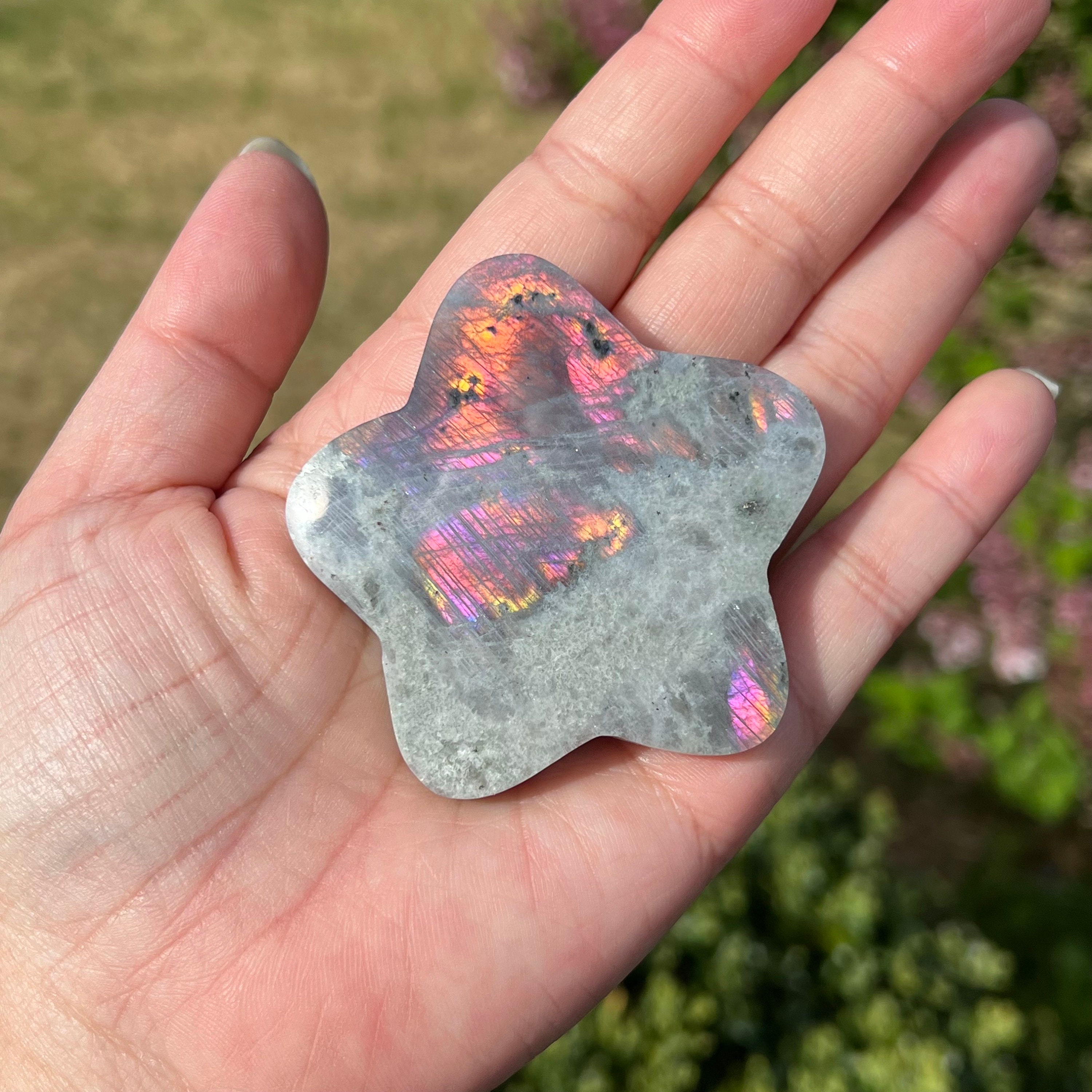 ラブラドライトの花 / 鮮やかなピンクパープルフラッシュ - Etsy 日本