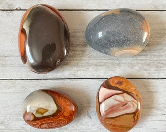 ポリクロームジャスパーストーン - マダガスカル - (1.5インチ x 0.6