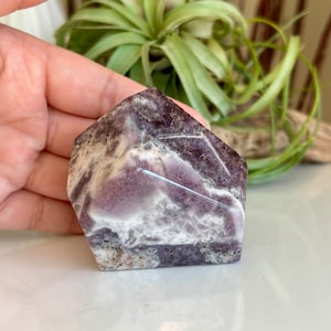 Dream Amethyst Free Form / Amethyst Freeform