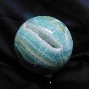 Gorgeous smithsonite sphere from Pakistan 70mm