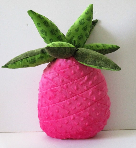 Giant pineapple pillow outlet