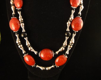 Marvelous Red & Black Statement Necklace