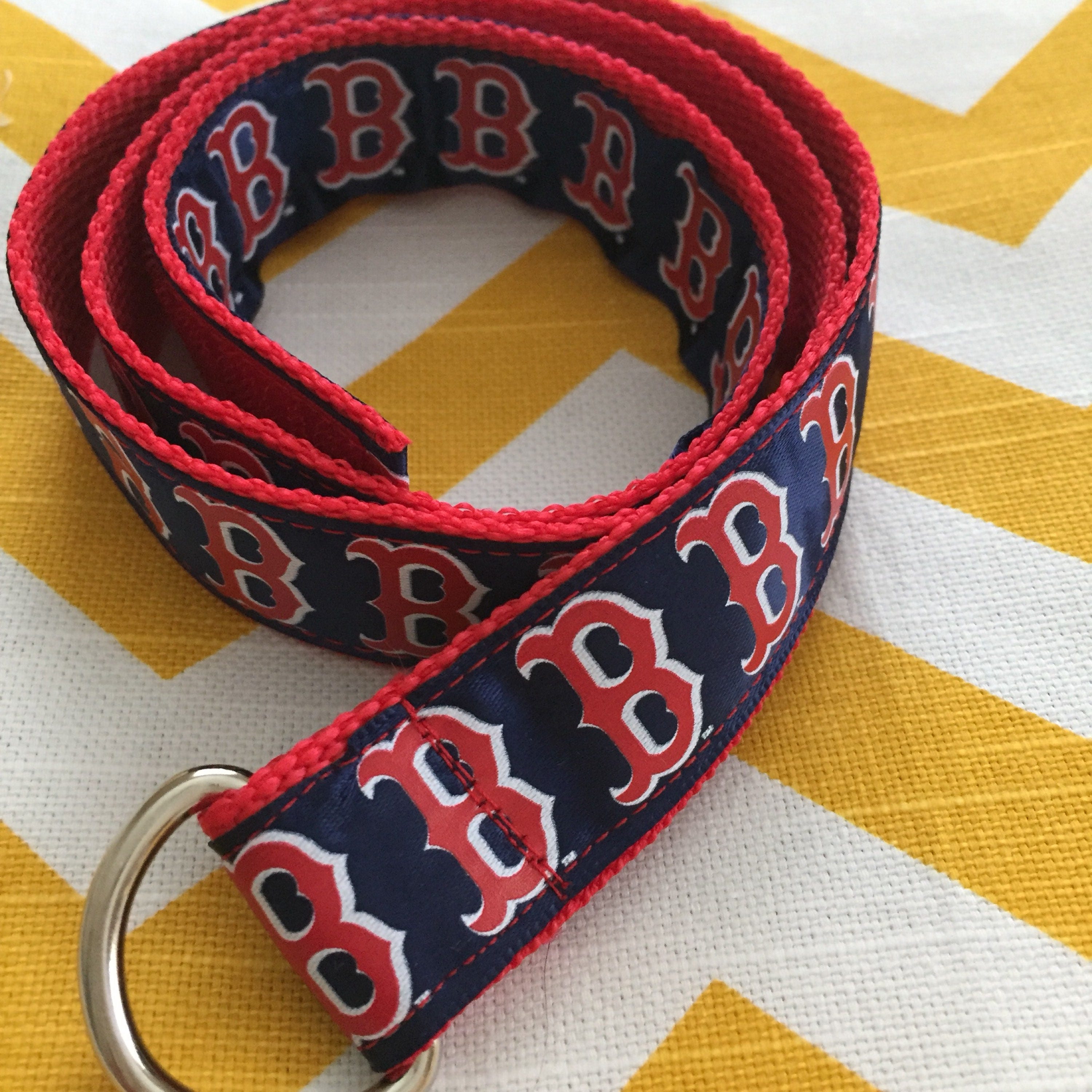 Child's Selfclosing Dring Ribbon Belt Boston Red Sox, size 5/6