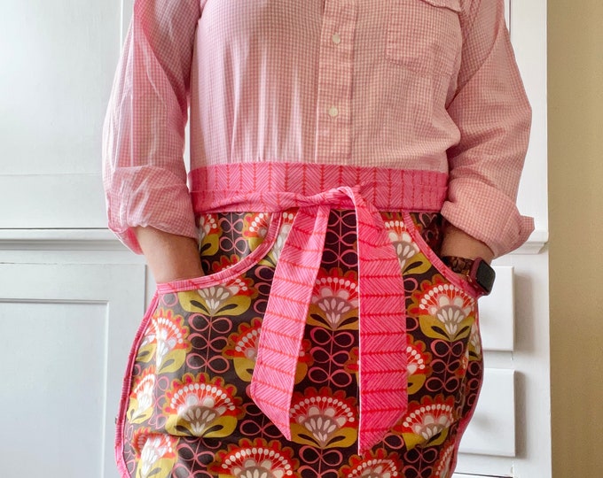 Gathering Apron, Chocolate Chrysanthemum print; gardening, harvesting, laundry.