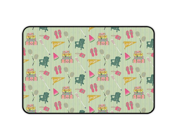 Vintage Preppy Vacation Pattern Desk Mat | Summer Beach Picnic Getaway