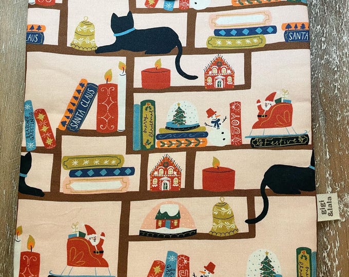 Padded book pouch: Cozy Christmas Cats print, book sleeve, book cozy