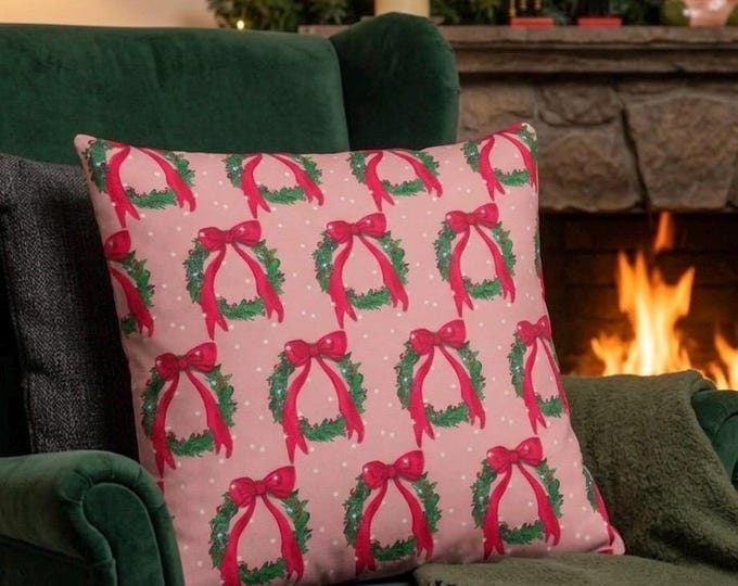 Red Bow Christmas Pillow, Christmas Wreath Pillow, Holiday Throw Pillow, Red Bow Pillow, Christmas Home Decor, Festive Pillow, Xmas Decor