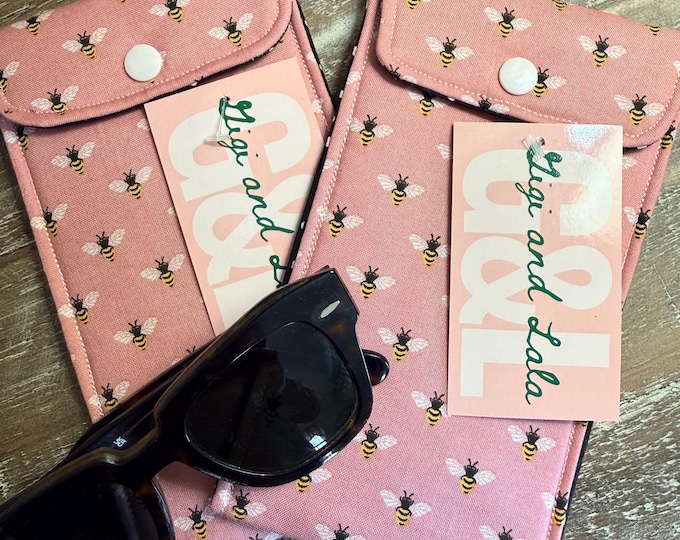 Handmade padded eyeglass pouch with snap closure; sunglasses, glasses