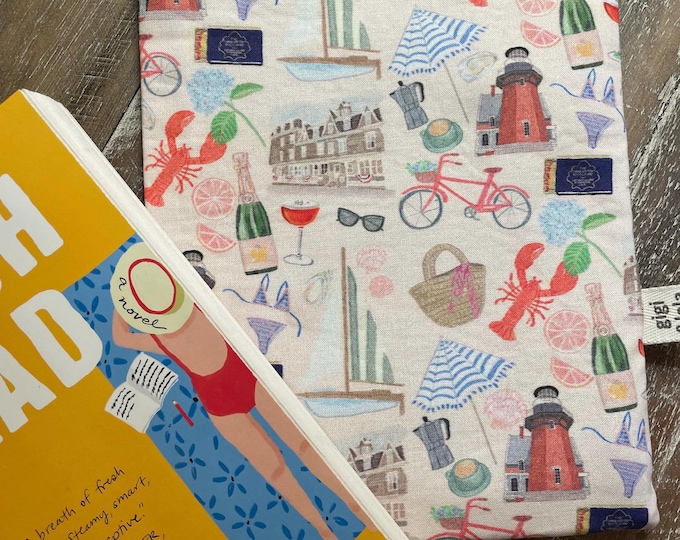 Padded book pouch: New England Summer print, book sleeve, book cozy