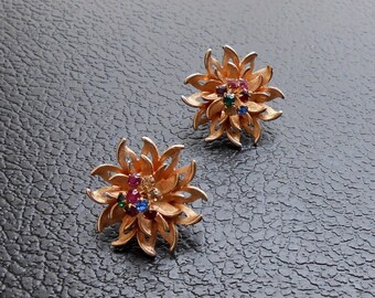 Midcentury vintage earrings - gold floral clip-on earrings - 50s/60s Floral Starburst earrings