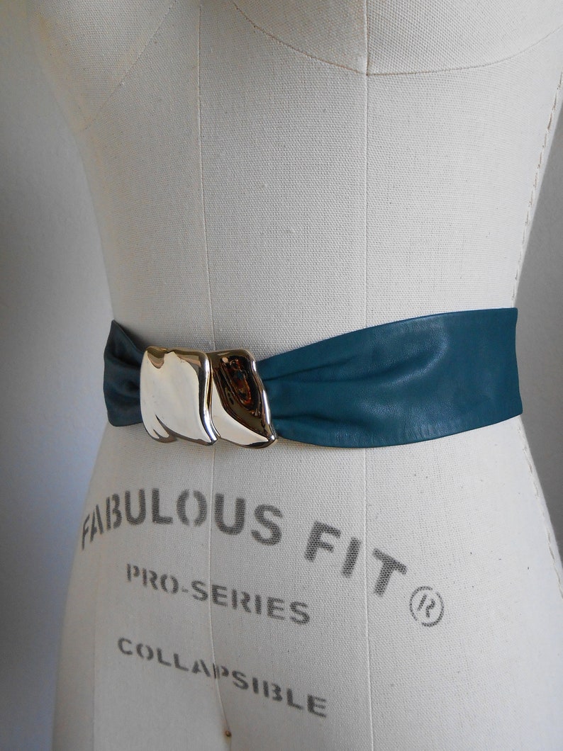 80s vintage leather belt green leather gold M belt 80s Forest Dream belt image 3