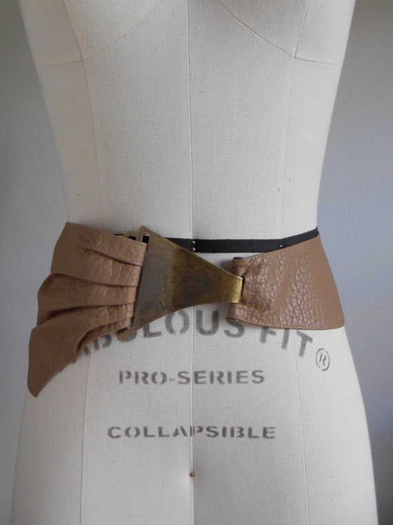 80s vintage belt - light brown leather belt LG - 8