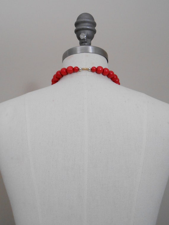 80s vintage necklace - red black wood beads anima… - image 7