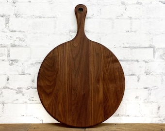 Wood Cutting Board, Walnut Wood, Round with Handle