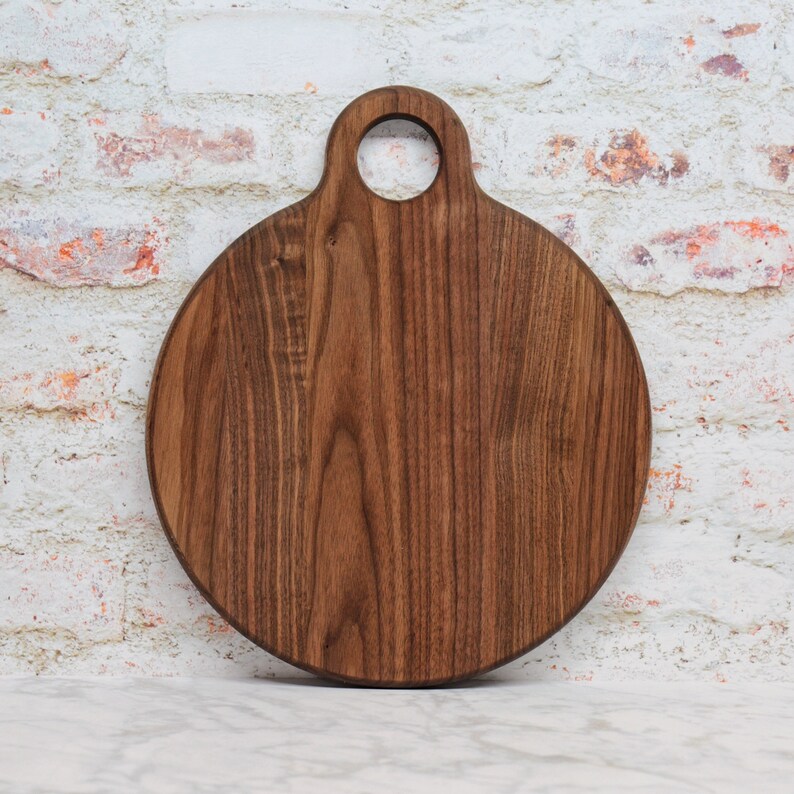 Large Round Cutting Board With Handle Walnut Wood Image 0