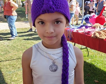 Handmade Purple Crochet Hat: K-Pop Inspired Design