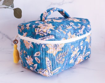 Blue Quilted make up bag large - Vanity bag for women - Travel cosmetic pouch - Block print make up pouch - Wash bag - toiletry bags