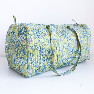 Boho Weekender bag - Weekender bag women - Floral overnight bag - quilted bag - Beach bag with zipper - Duffel bag - Boho duffel bag - Green