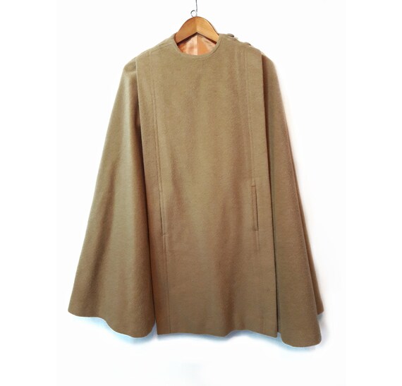 1960s Camel Hair Cape Vintage / ILGWU Tagged / Ma… - image 1