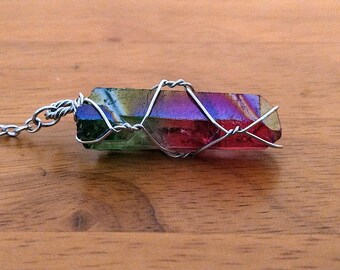 Wire-wrapped Crystal Tea Infuser - Red-Green Ombre Quartz