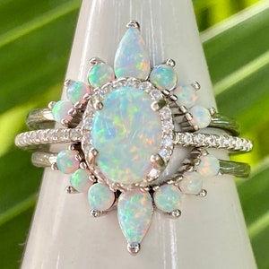 White Fire Opal Ring, Oval Cut Opal Ring, Opal Engagement Ring, Vintage Style Opal Ring, Silver Opal Ring, Opal Ring, Opal Halo Ring Silver