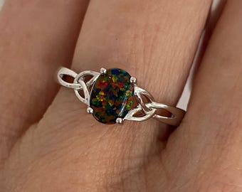 Bague opale de feu noire : noeud celtique en argent sterling, pierre de naissance d'octobre