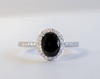 Bague ovale en onyx noir avec 2 anneaux : argent sterling, avec zirconiums latéraux