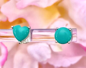 Clous d'oreilles coeur turquoise, boucles d'oreilles avec pierre de naissance en argent sterling